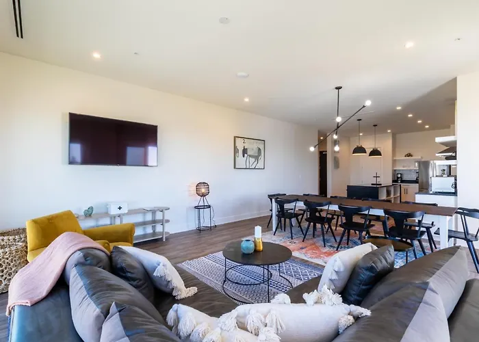 Enjoy The Perfect Getaway At Gulf Place 4 Bedroom Next To The Hangout! Gp 304