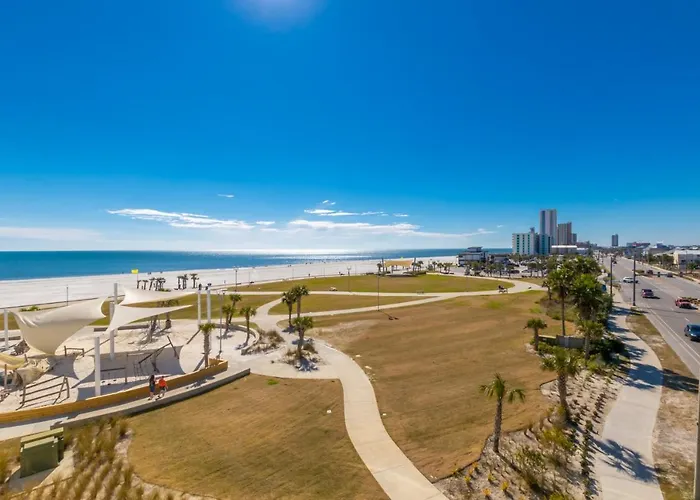 Enjoy The Perfect Getaway At Gulf Place 4 Bedroom Next To The Hangout! Gp 304 *