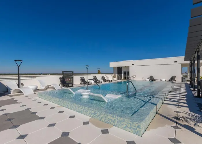 Enjoy The Perfect Getaway At Gulf Place 4 Bedroom Next To The Hangout! Gp 304 Gulf Shores